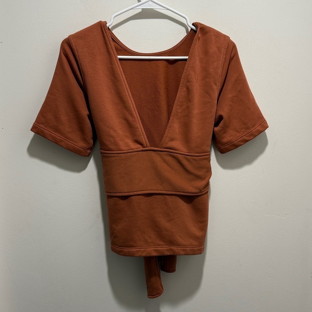Nike Shirt Womens Small Rust Dri-fit Yoga Wrap Tie Activewear Small - Picture 6 of 7